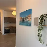 Qawra Penthouse - Spacious Sleeps 5