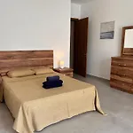 Qawra Penthouse - Spacious Sleeps 5